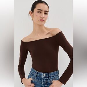 NWT reformation anneliese off the shoulder brown top - size L